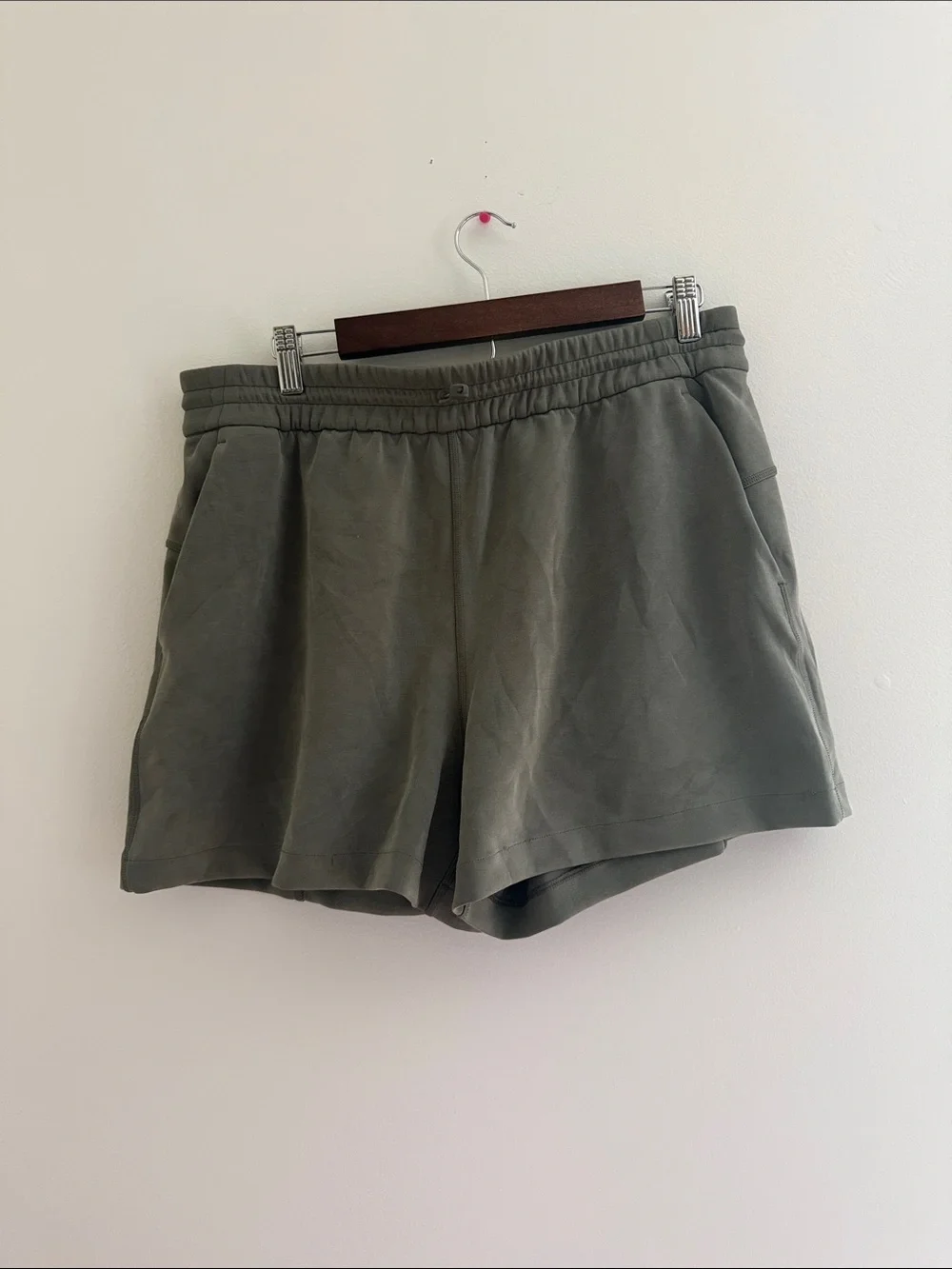 Women’s Olive Green Pull-On Casual Shorts